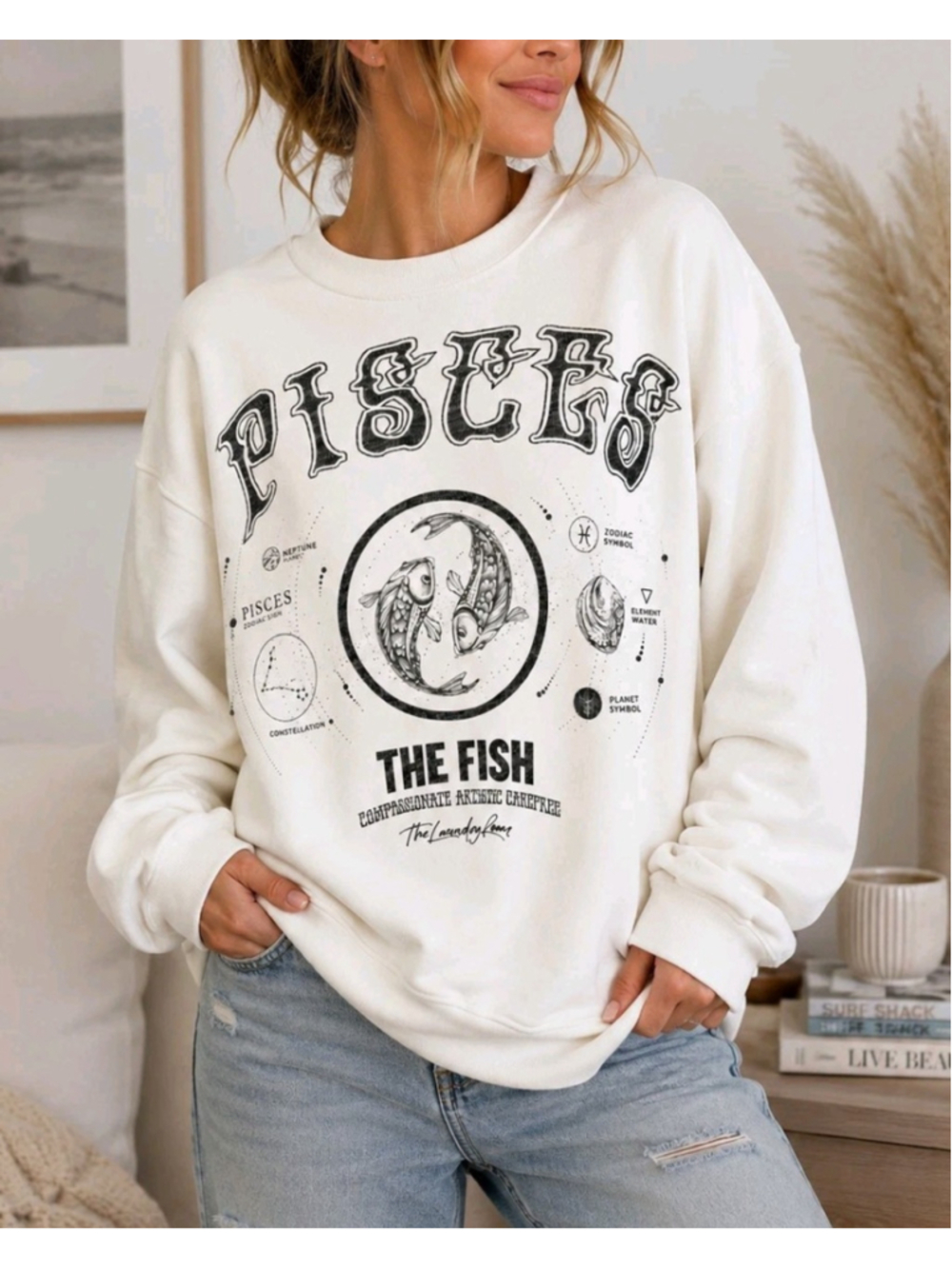 The Laundry Room Pisces Zodiac Graphic Oversized Sweatshirt White Sz S NWOT Fish